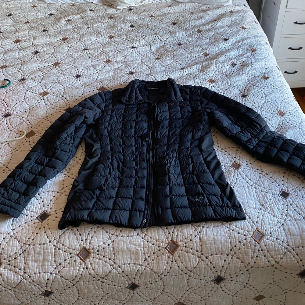Arcteryx down puffer jacket